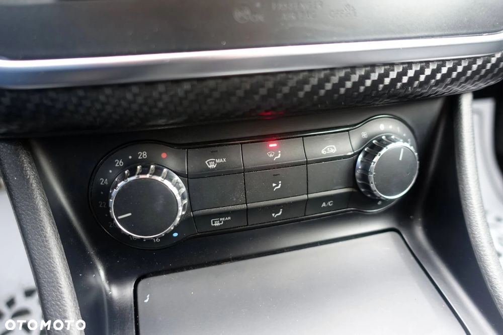 Mercedes-Benz Klasa A 200 CDI AMG Line - 23