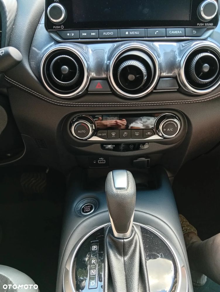 Nissan Juke 1.0 DIG-T N-Connecta DCT - 11