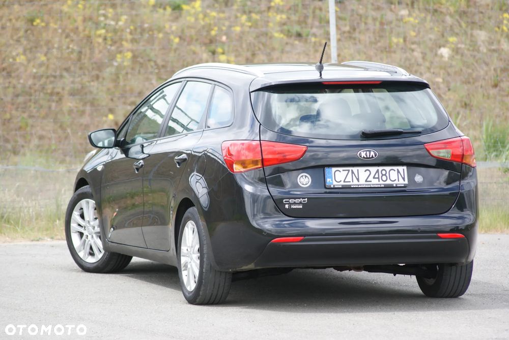 Kia Ceed - 4