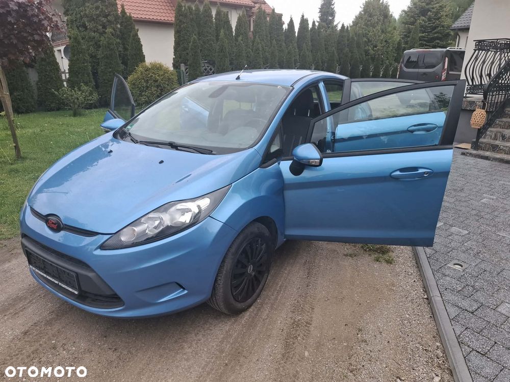Ford Fiesta - 10