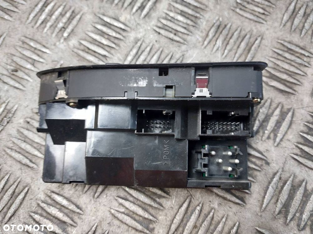 PANEL STEROWANIA SZYB BMW E39 8368967 - 3