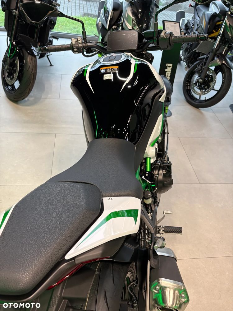 Kawasaki Z 900 - 5