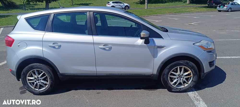 Ford Kuga 2.0 TDCi 4x4 Titanium - 3