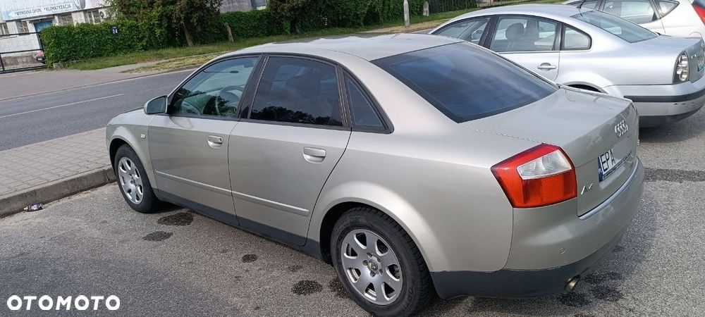 Audi A4 Limousine - 19