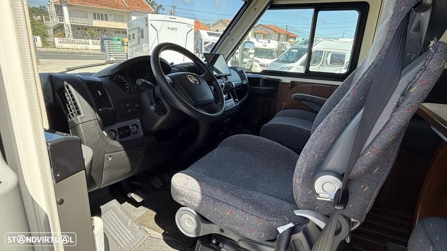 McLouis Nevis 876G 2.3 MJ 150cv c.central - 10