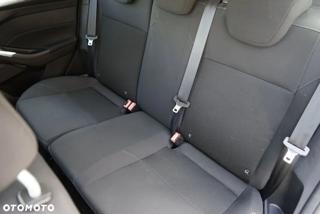 Ford Focus 1.5 TDCi SYNC Edition - 20