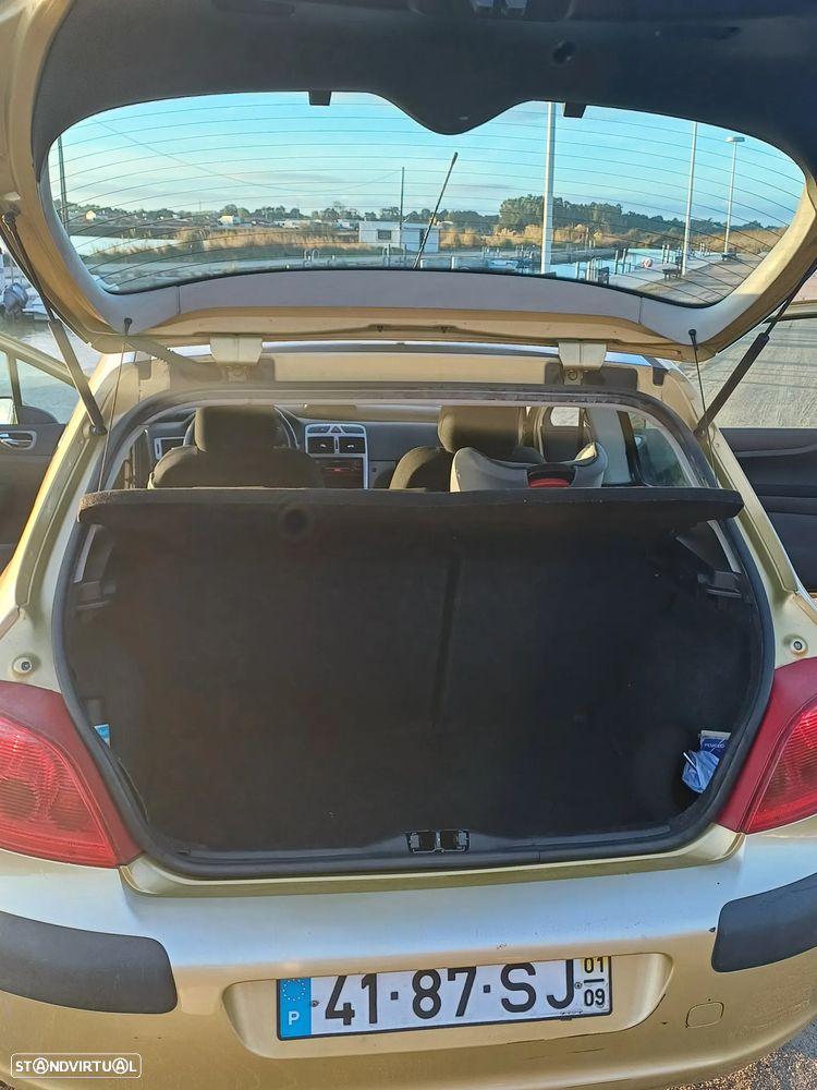 Peugeot 307 2.0 HDi XS - 6