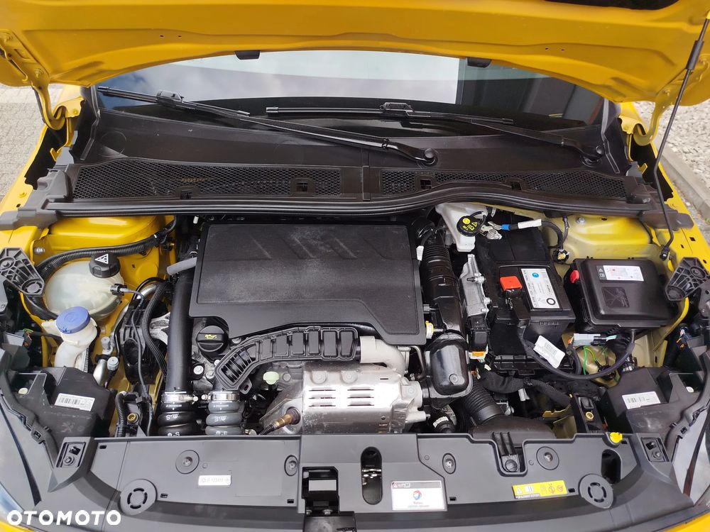 Peugeot 208 PureTech 130 EAT8 GT Pack - 30