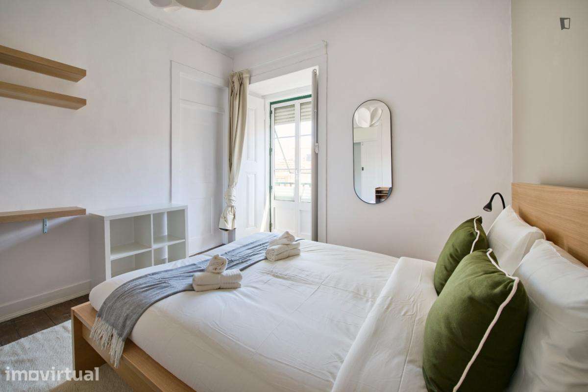 Quarto - localizado em São Bento Lisbon - Grande imagem: 5/23