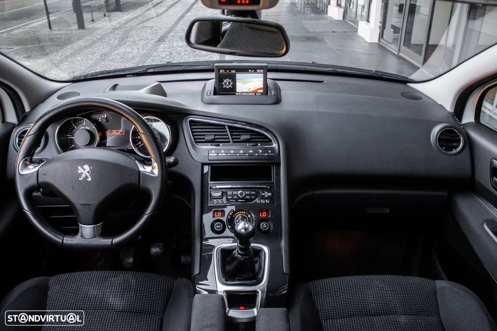 Peugeot 5008 HDI 115 Allure - 33