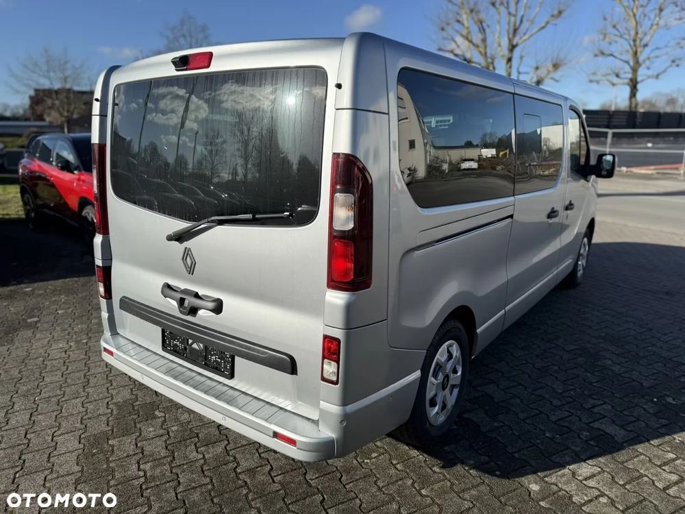 Renault Trafic - 10