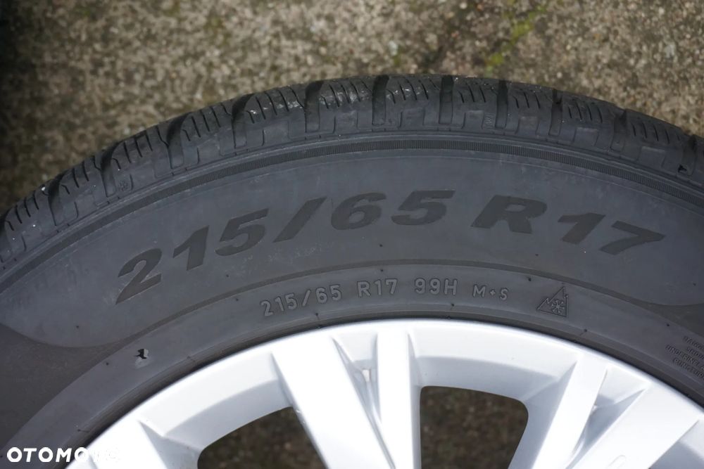 Volkswagen 5x112 17 7J Pirelli winter 215 65 17 - 6