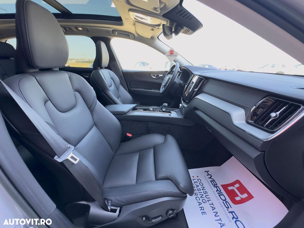 Volvo XC 60 T6 AWD Recharge Plus Bright - 28