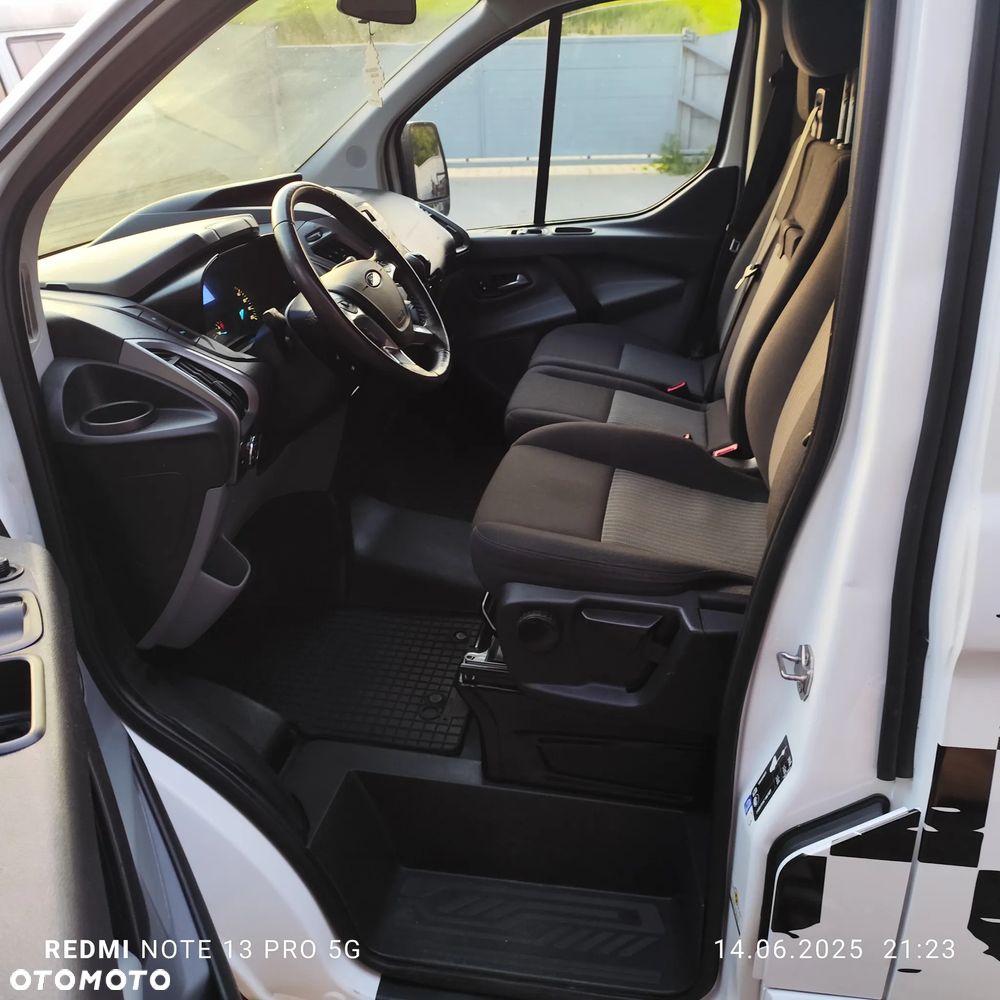 Ford Transit Custom - 9