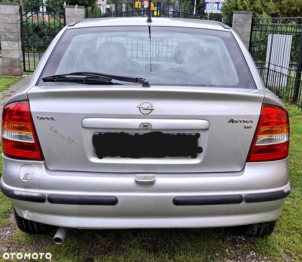 Opel Astra - 3