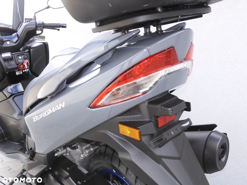 Suzuki Burgman - 32