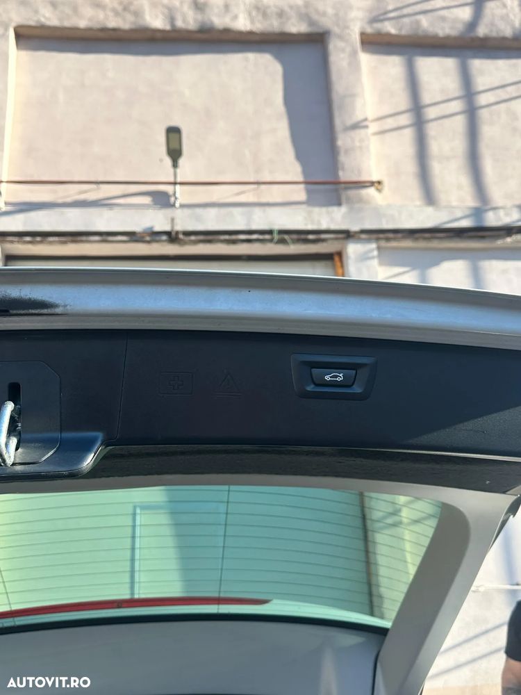 BMW Seria 5 525d Aut. - 9