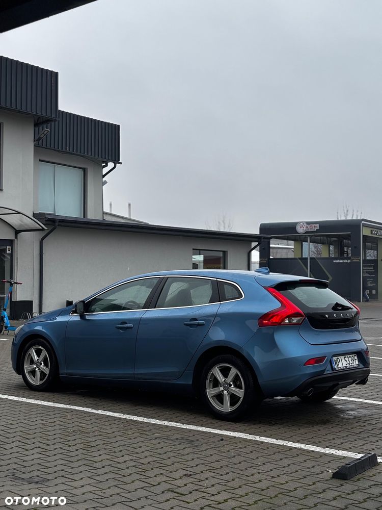 Volvo V40 D4 Drive-E Momentum - 8