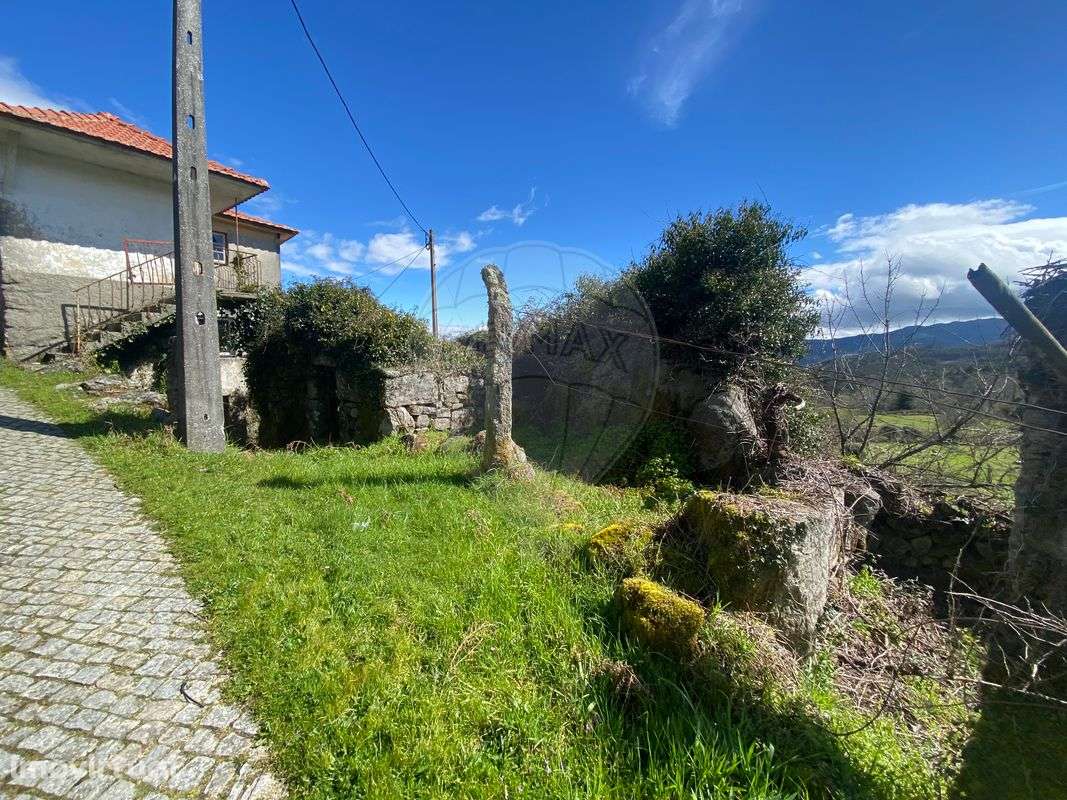 Moradia T4 para venda em Espinho - Alcofra - Vouzela - Grande imagem: 5/9