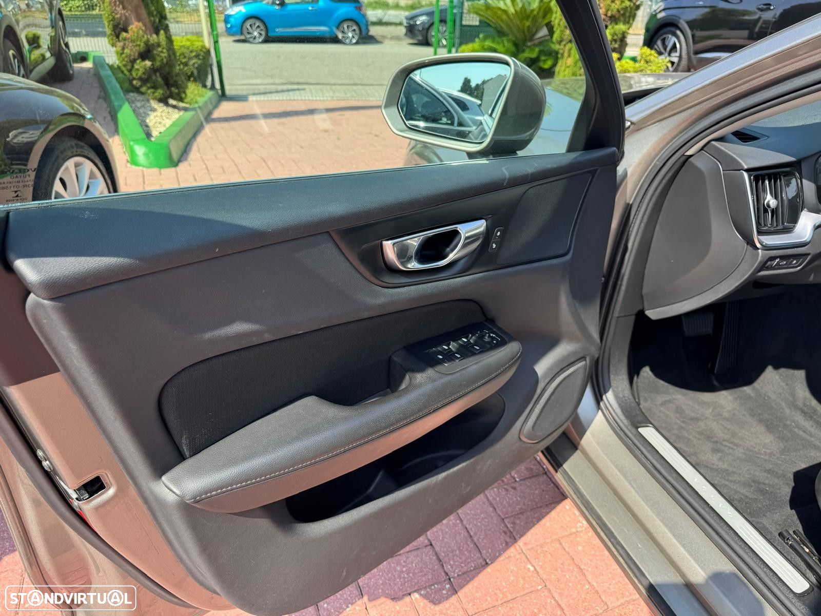 Volvo V60 2.0 T6 AWD TE Inscription - 31