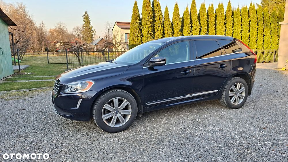 Volvo XC 60 T6 AWD Geartronic Momentum - 4