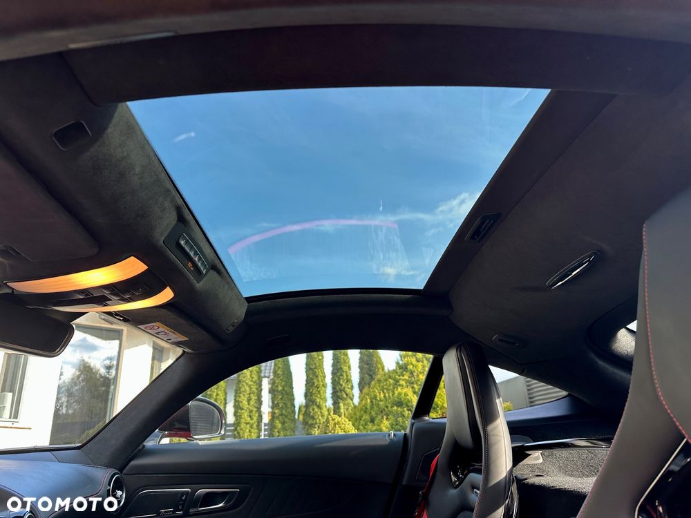 Mercedes-Benz AMG GT - 19