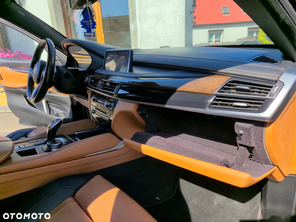 BMW X6 xDrive50i - 31