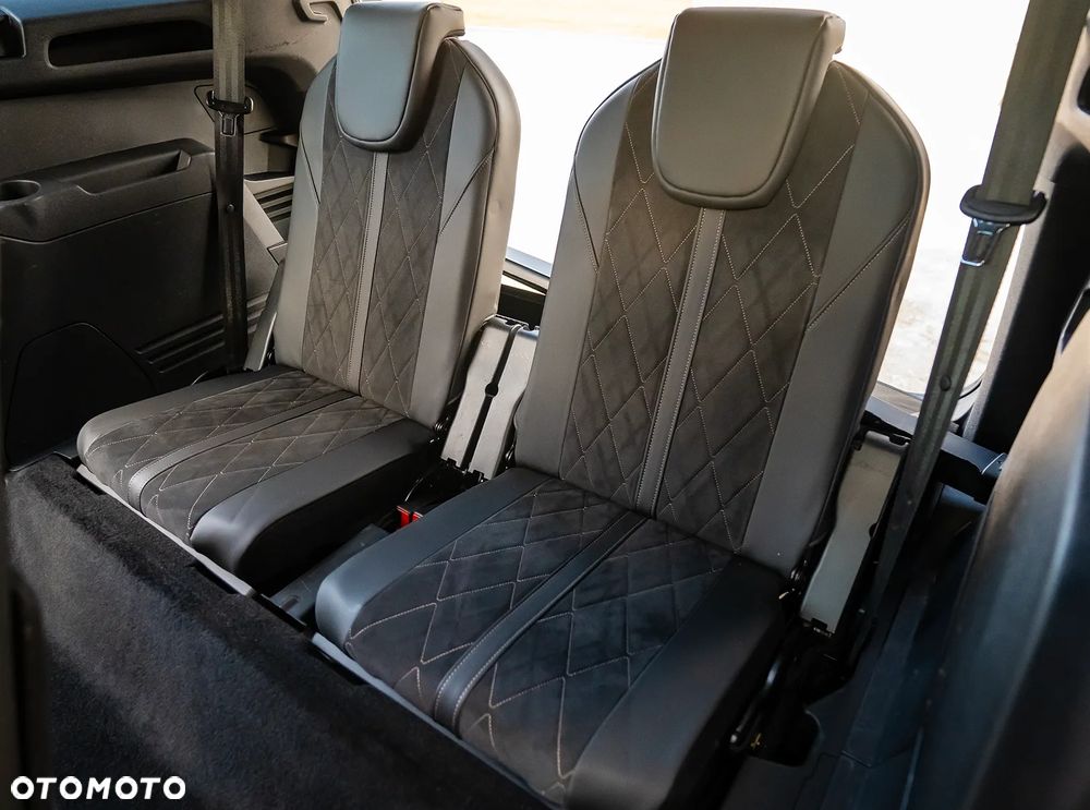 Peugeot 5008 - 27