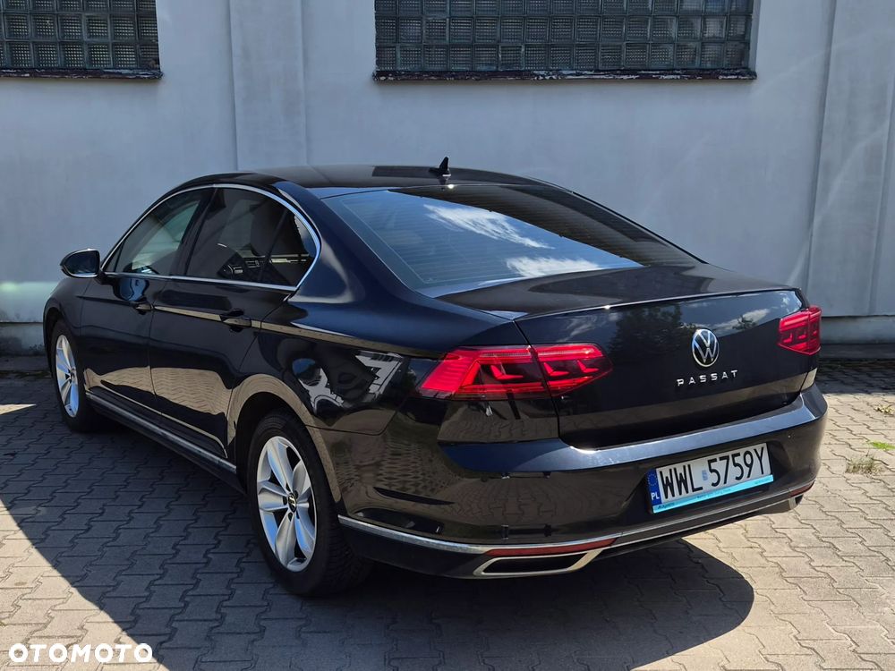 Volkswagen Passat 1.5 TSI EVO Elegance DSG - 4