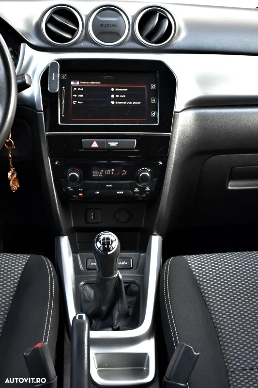 Suzuki Vitara 1.6 Cool - 17