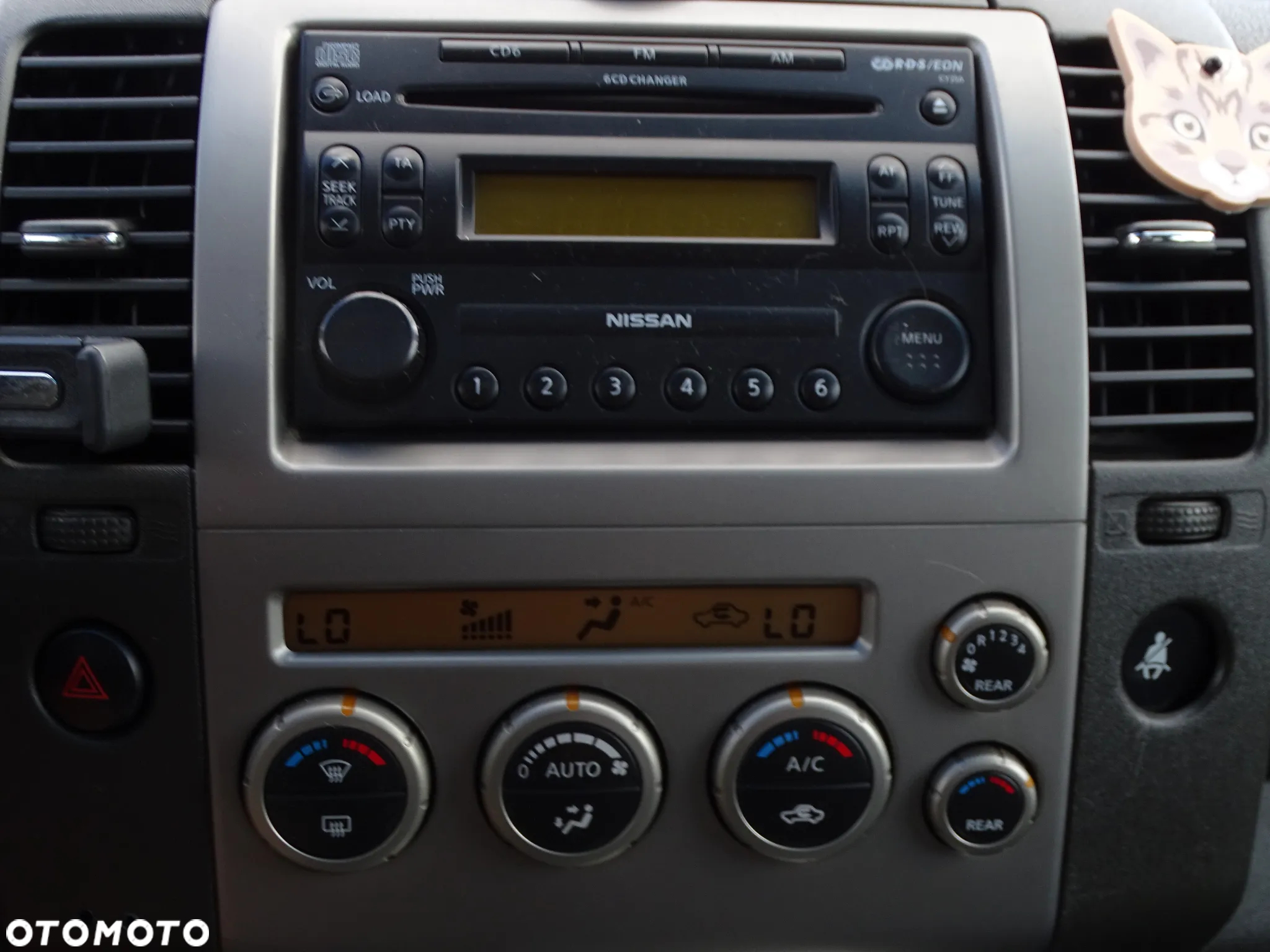 Nissan Pathfinder 2.5 DCi Elegance + - 33