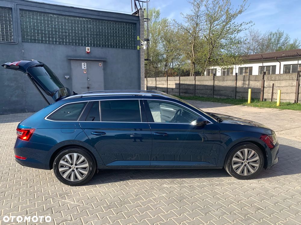 Skoda Superb 2.0 TDI DSG Active - 2