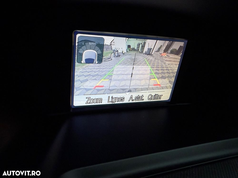 Ford Kuga - 8