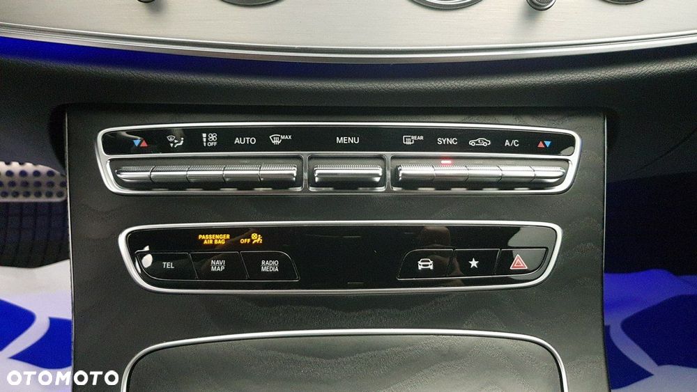 Mercedes-Benz Klasa E - 27