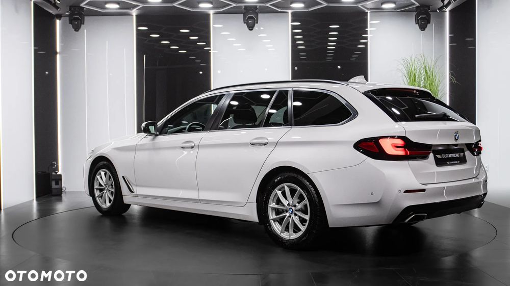 BMW Seria 5 520d xDrive mHEV - 5