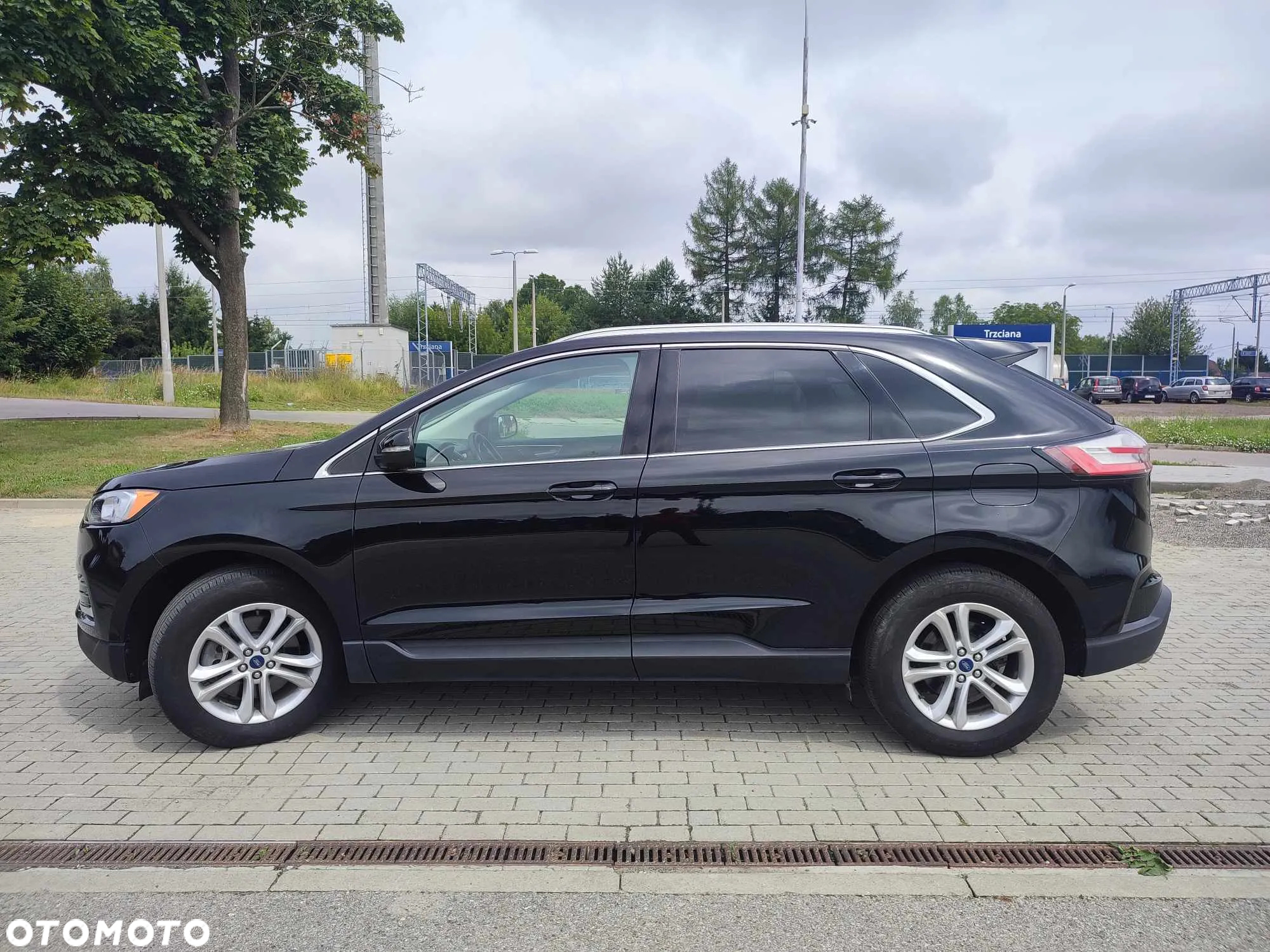 Ford Edge - 2