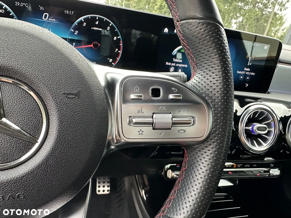 Mercedes-Benz CLA 200 AMG Line 7G-DCT - 20