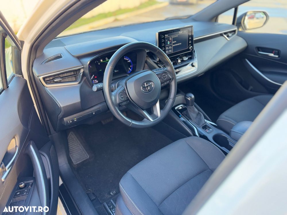 Toyota Corolla 1.8 HSD Exclusive interior Gri - 18