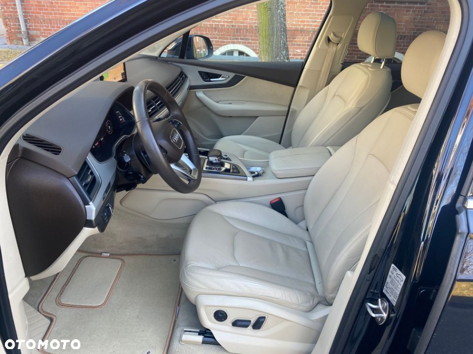 Audi Q7 - 6