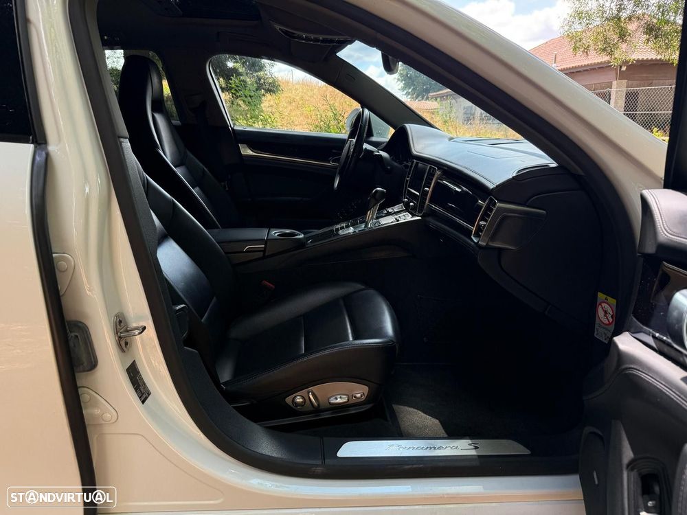 Porsche Panamera - 29