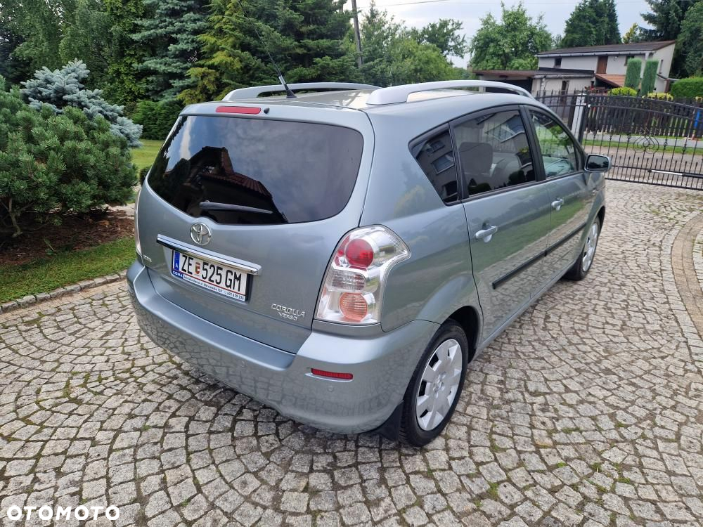 Toyota Corolla Verso 1.8 Sol + 7os MM - 8
