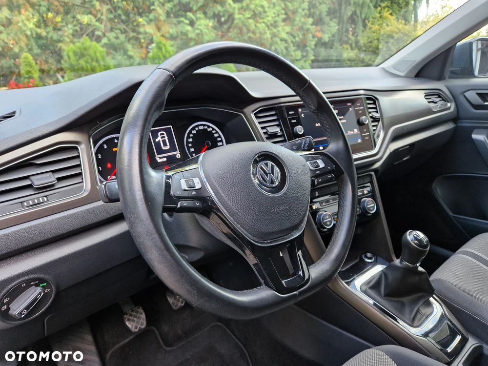 Volkswagen T-Roc 1.0 TSI Premium - 17