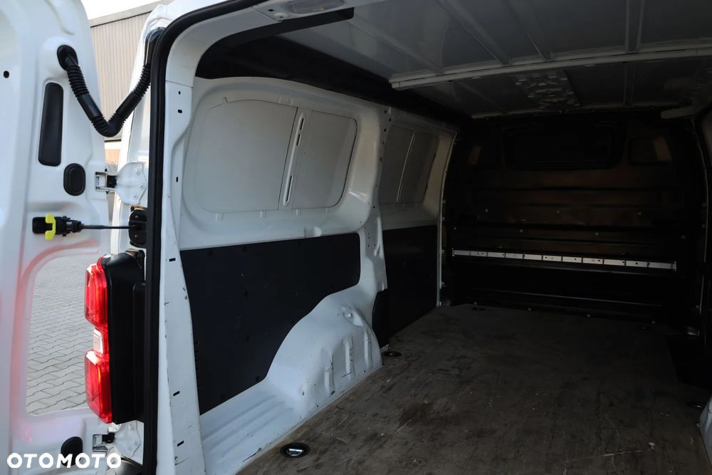 Opel Vivaro - 35
