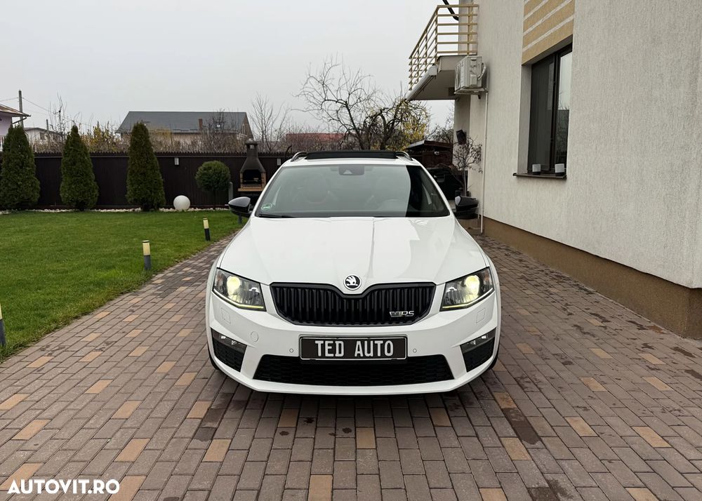 Skoda Octavia 2.0 TDI DSG RS - 2