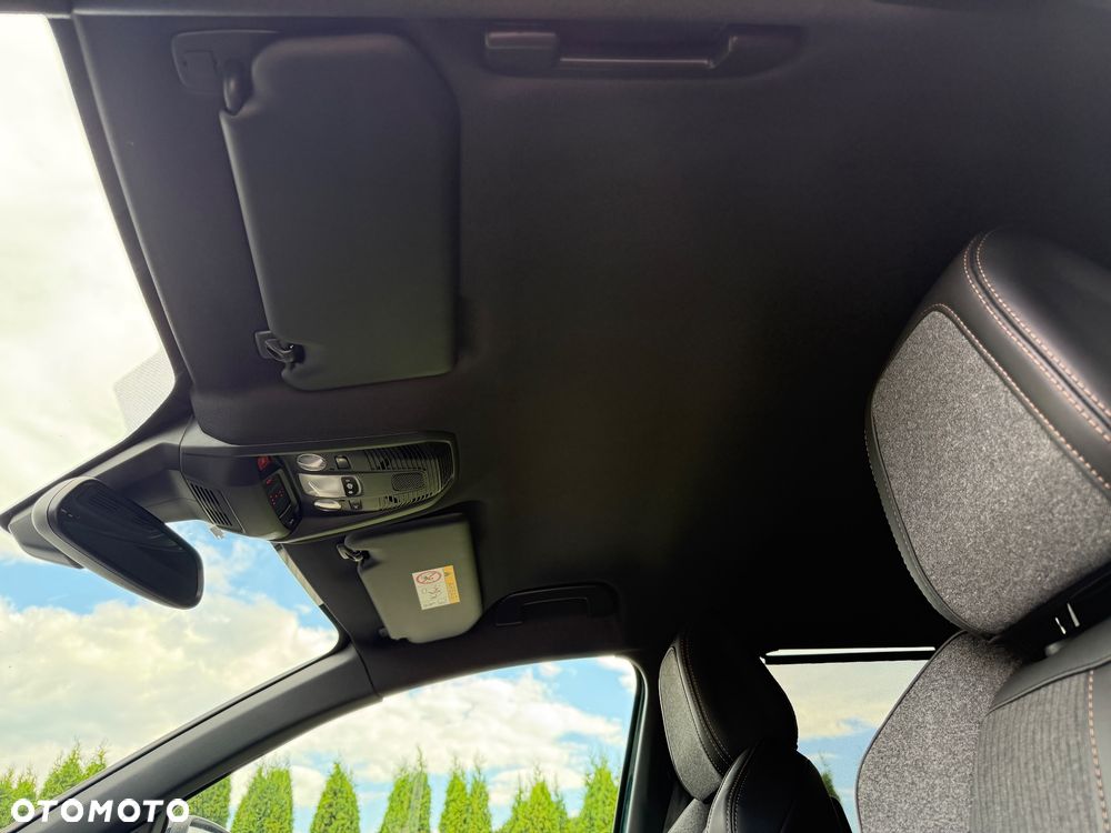 Peugeot 5008 THP 165 EAT6 Allure - 30