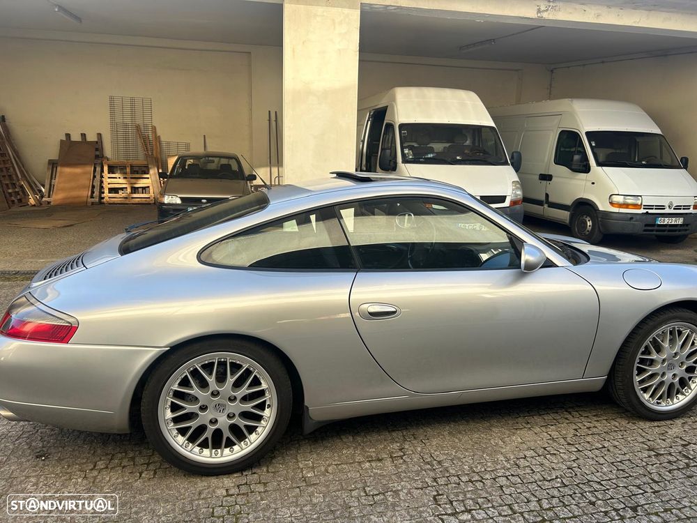 Porsche 911 (996) Carrera Coupé - 2
