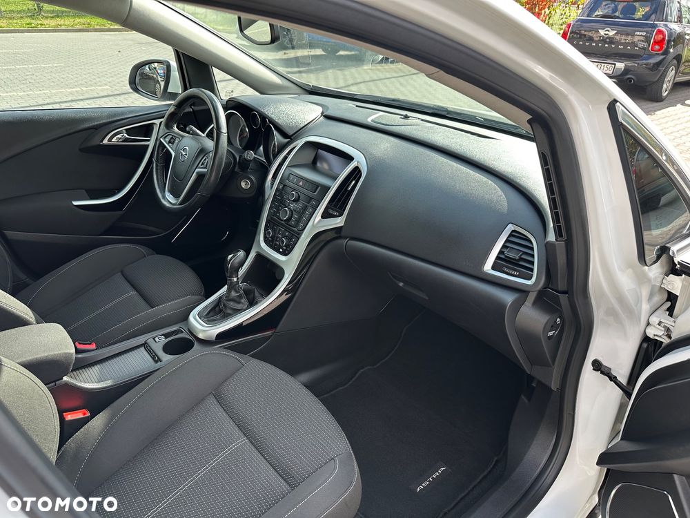 Opel Astra - 18