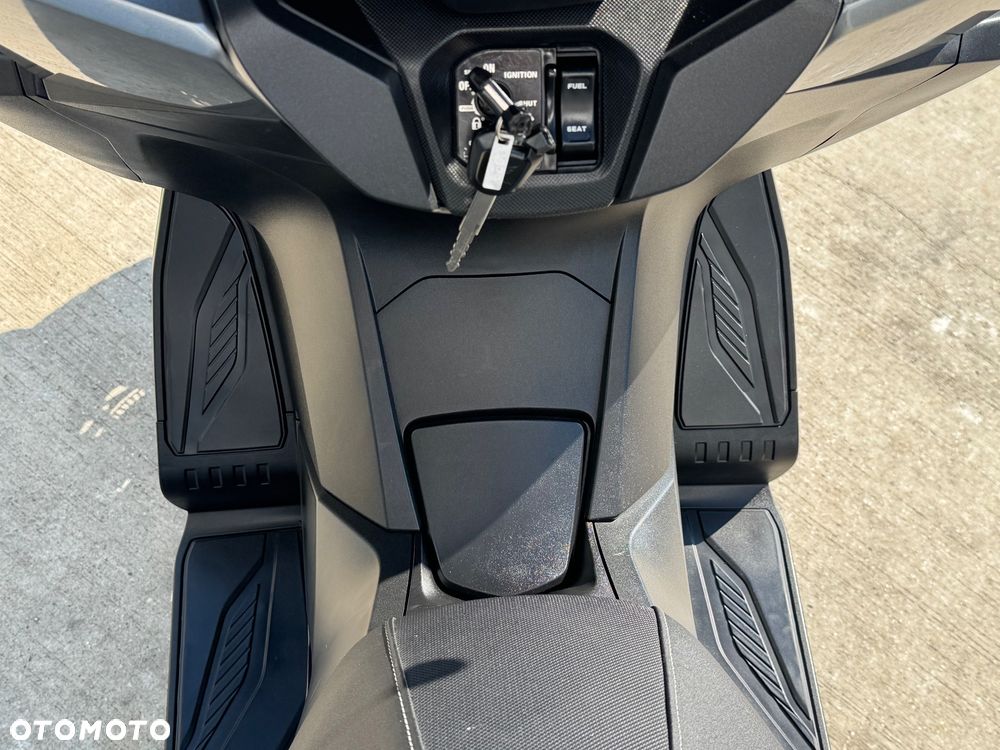 Honda NSS - 15