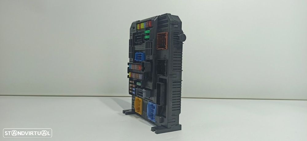 CAIXA DE RELÉS/ FUSÍVEIS CITROEN C3 SHINE - 4