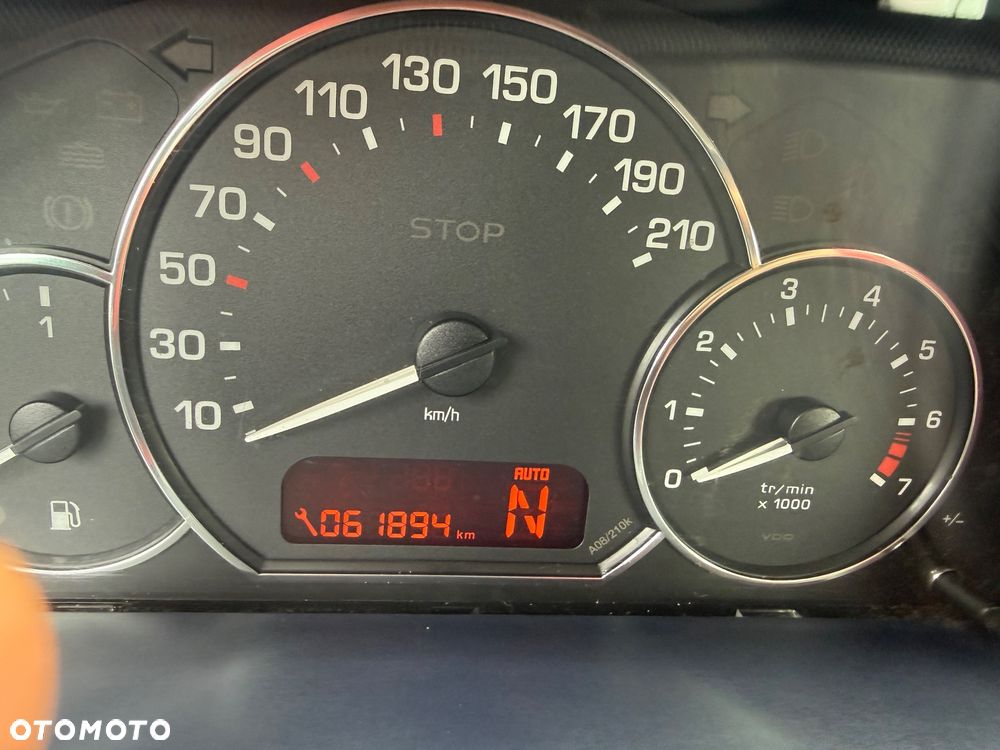 Peugeot 1007 1.6 Sporty 2-Tronic - 16